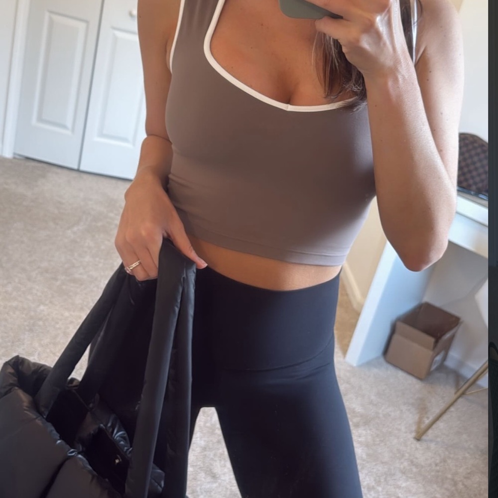 A&F cropped workout tank